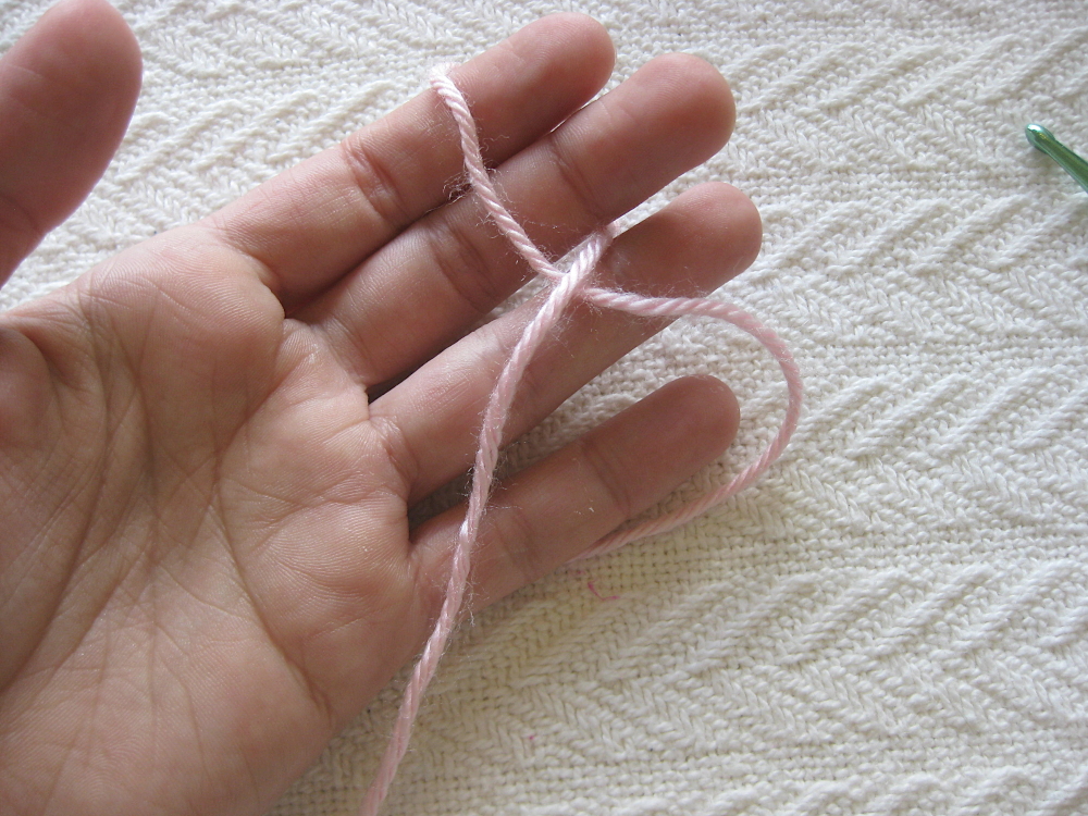 How to tie a slip knot